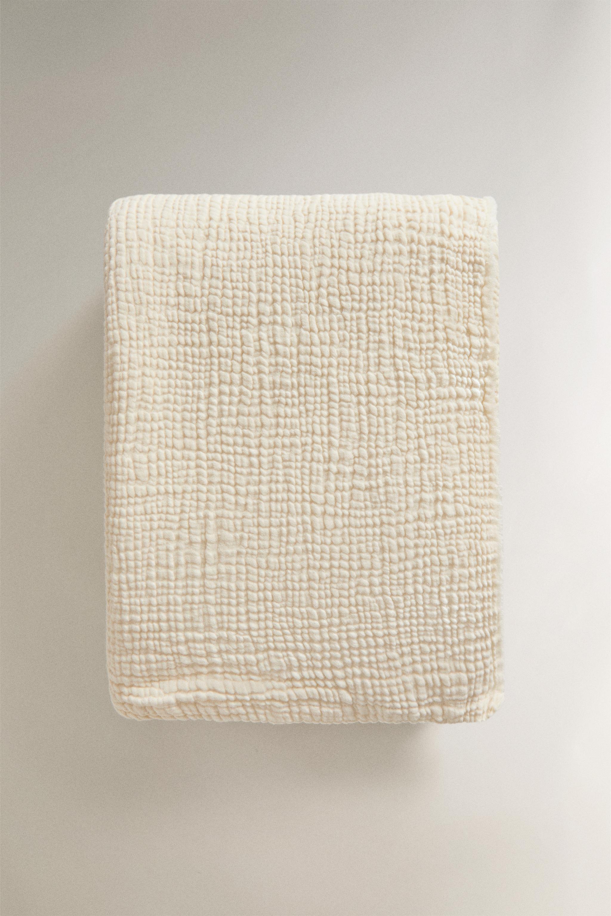 PLAIN CHIFFON BLANKET
